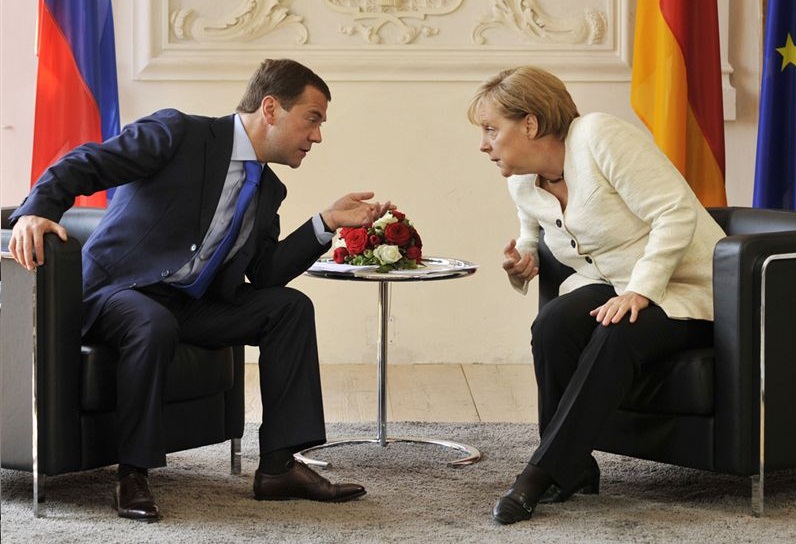 Медведев и Меркель