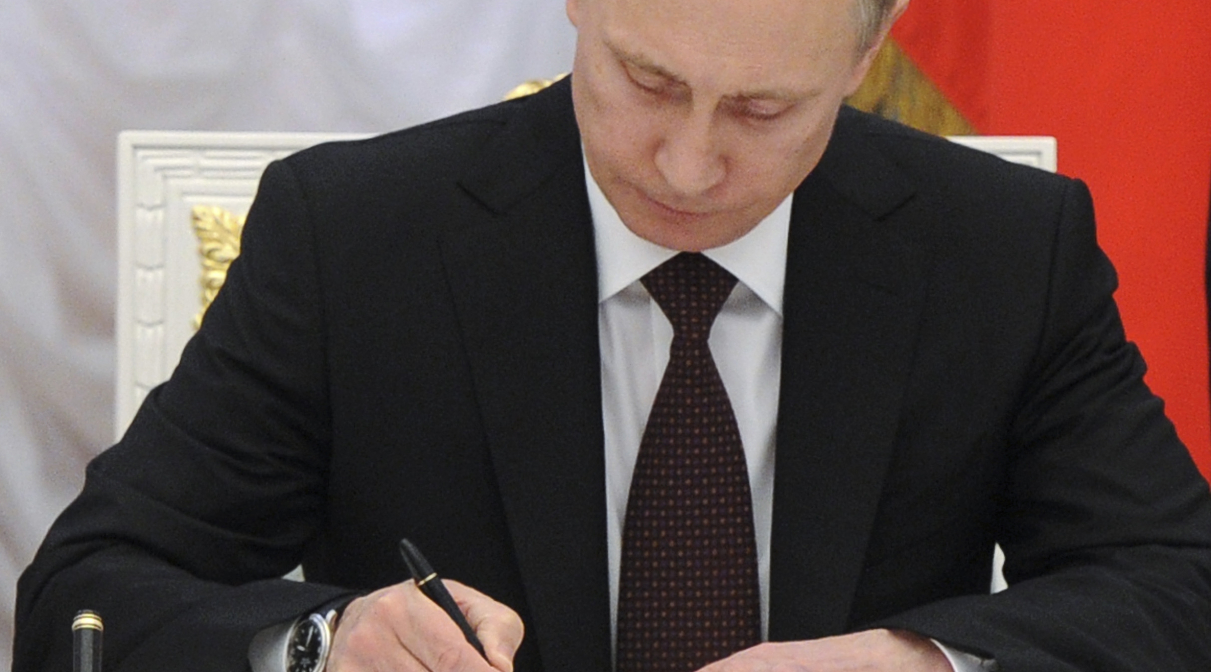 Путин утвердил День российского военного миротворца