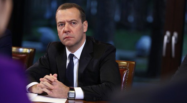 Медведев прибыл с четырехдневным визитом в Китай