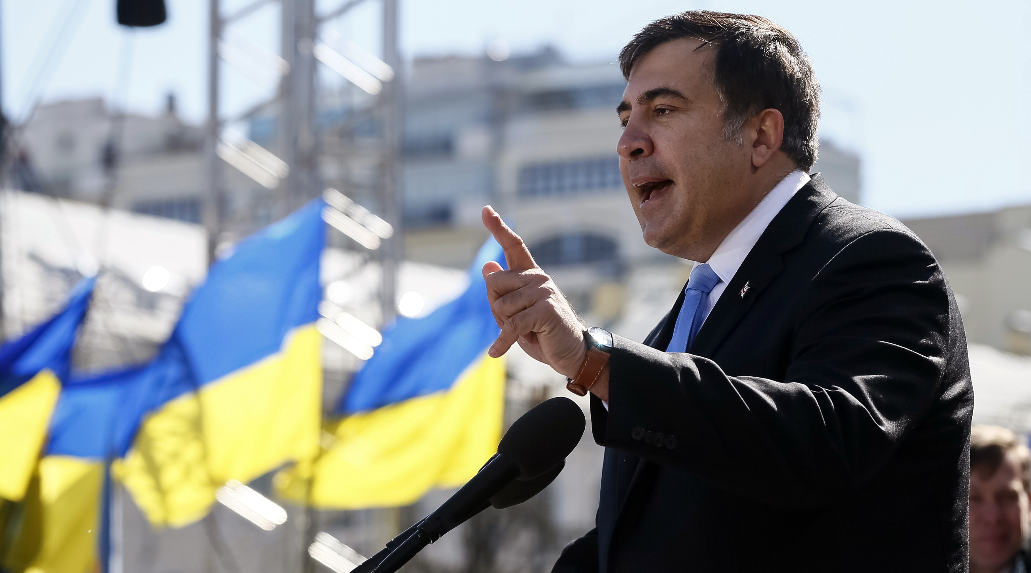 Саакашвили увидел на Украине все признаки распада государства