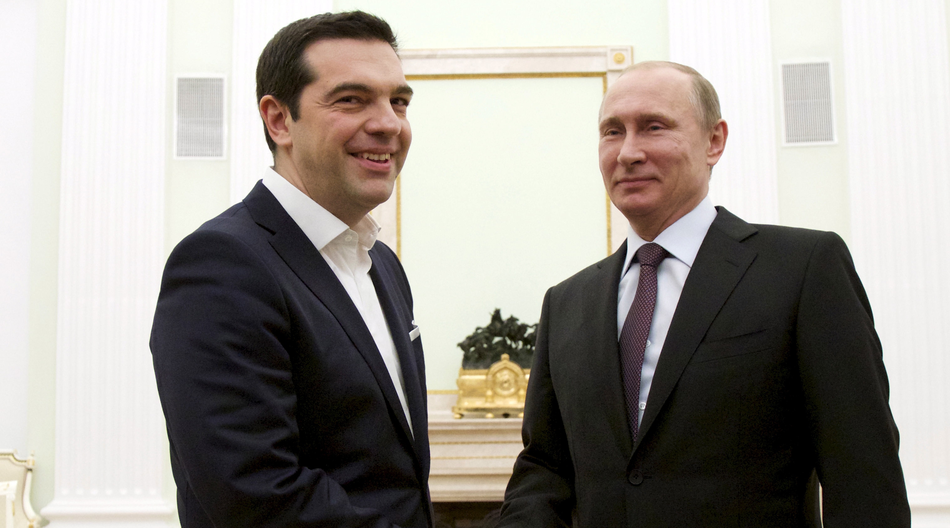 CNBC: Путин получит больше влияния в Европе, если поддержит Грецию