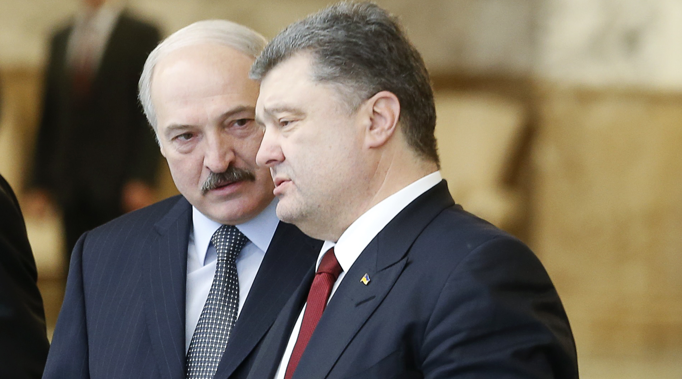 Порошенко извинился перед Лукашенко за инцидент с самолётом