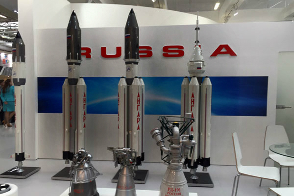 37 компаний России представлены на аэрокосмической выставке "Paris Air Show-2015" 37 компаний России представлены на аэрокосмической выставке "Paris Air Show-2015"