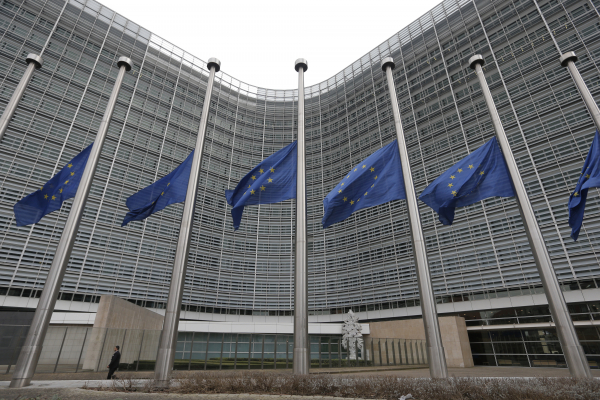 Европарламент замораживает работу над безвизовым досье для Турции Европарламент замораживает работу над безвизовым досье для Турции