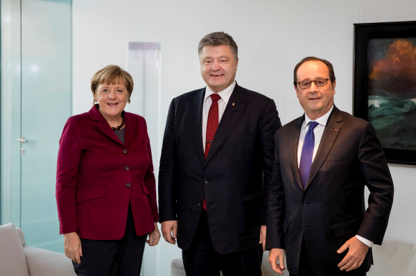 "Five minutes": СМИ рассказали, как в Берлине Меркель давила на Порошенко