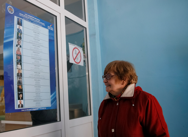 В Молдове в первый раз за 16 лет проходят выборы президента