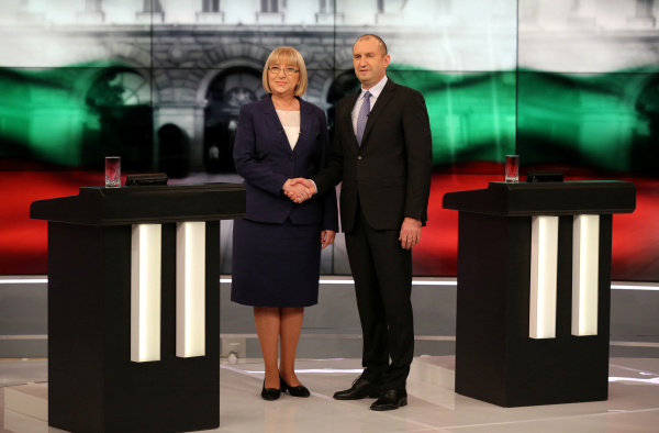 "Кандидат-экскурсовод": вопрос отношений с РФ стал ключевым на дебатах в Болгарии