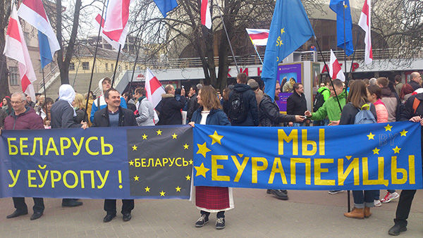 "Мечтая о майдане" - белорусская оппозиция решила создать Национальный конгресс "Мечтая о майдане" - белорусская оппозиция решила создать Национальный конгресс