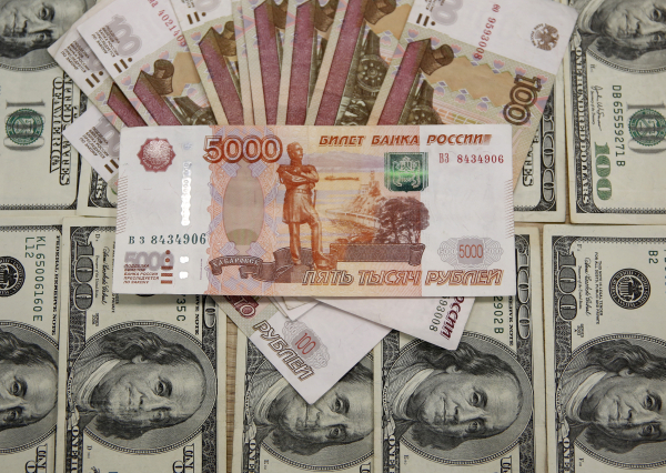 "Надо, Тедди, надо" - американская инвесткомпания посоветовала закупать рубли