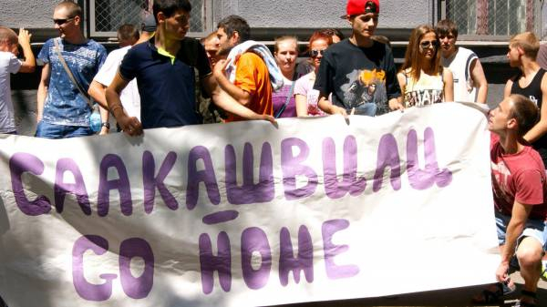 Одесситы взбунтовались против Саакашвили Одесситы взбунтовались против Саакашвили