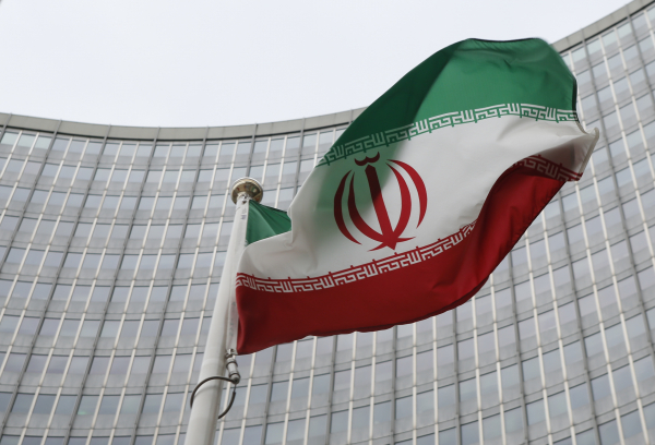 Парламент Ирана обязал правительство добиться взыскания компенсации с США Парламент Ирана обязал правительство добиться взыскания компенсации с США