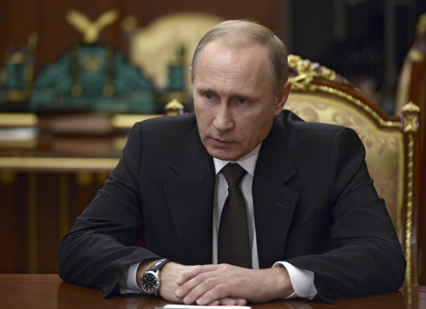Путин назвал "ударом в спину" атаку на российский Су-24 в Сирии Путин назвал "ударом в спину" атаку на российский Су-24 в Сирии