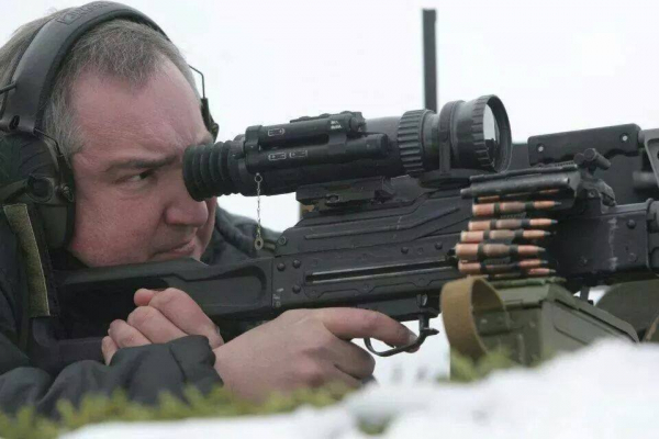 Рогозин отверг идею милитаризации Арктики Рогозин отверг идею милитаризации Арктики