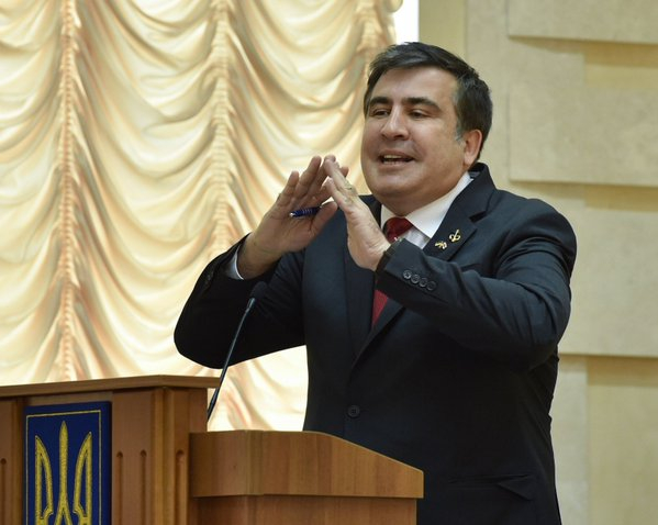 Саакашвили заявил, что не позволит Яценюку и Авакову "дальше грабить Украину" Саакашвили заявил, что не позволит Яценюку и Авакову "дальше грабить Украину"