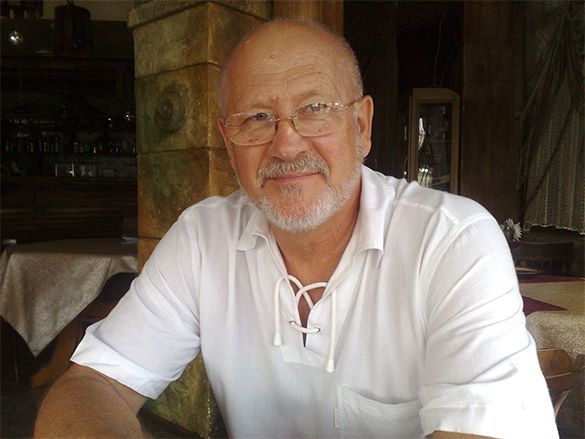 Сенатор от Севастополя написал эпиграмму об алкоголизме Порошенко Сенатор от Севастополя написал эпиграмму об алкоголизме Порошенко