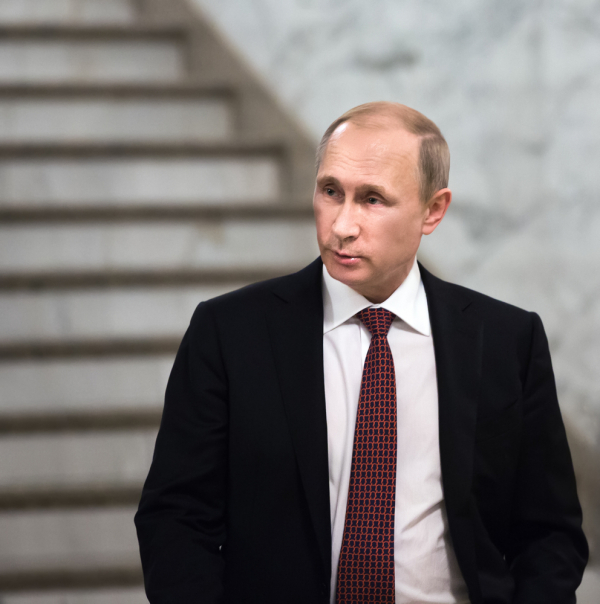 СМИ: Путин не позволит Западу ввести новые оружейные санкции против Ирана СМИ: Путин не позволит Западу ввести новые оружейные санкции против Ирана
