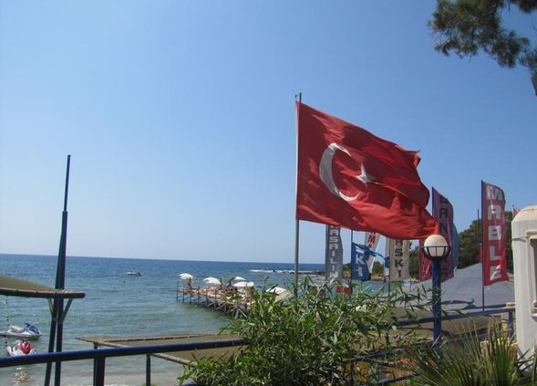 ЦРУ предупредило Турцию о готовящихся терактах против туристов из России