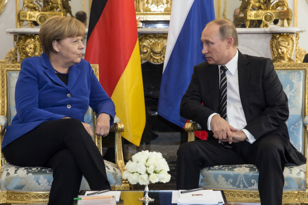 В Германии поставили условие для встречи Меркель с Путиным