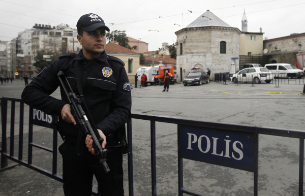 В турецком городе Диярбакыр прогремел мощный взрыв