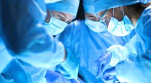 Алтайские врачи впервые провели операцию по трансплантации печени