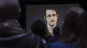 Белый дом отклонил прошение граждан о помиловании Сноудена