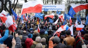 Более 50000 человек вышли на акцию против действий польского правительства