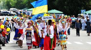 Соцопрос: две трети жителей Украины хорошо относятся к россиянам