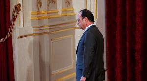 Французские депутаты требуют импичмента президенту Олланду