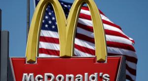 FT: Еврокомиссия может обязать McDonald's доплатить $500 млн налогов