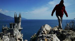Крым готовится к новому турсезону и даже в межсезонье переполнен туристами (видео)
