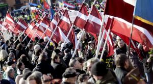 Латвийская полиция задержала журналиста RT Грэма Филлипса на эсэсовском марше в Риге