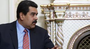 Лидер Венесуэлы сократил рабочий день чиновникам ради экономии света