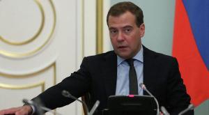 Медведев призвал навсегда отказаться от "стратегии выживания" 