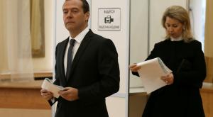 Медведев поздравил "Единую Россию" с победой на выборах в Госдуму