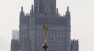 МИД РФ призывает Польшу принять меры из-за осквернения памятника советским воинам