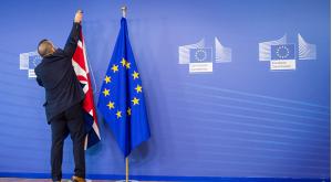"Не нужно рубить с плеча" - британские экономисты раскритиковали выход страны из ЕС