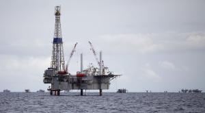 Нефть подорожала до $41, а спекулянты резко сократили число ставок на падение цены
