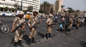 "Неспокойный Египет" - боевики ИГ расстреляли полицейских в пригороде Каира