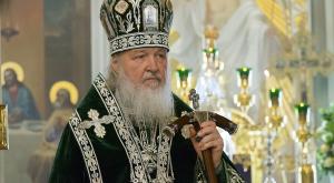 Патриарх Кирилл наградил президента Палестины орденом "Славы и чести"