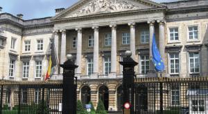 Парламент Бельгии эвакуируют из-за возможности взрыва