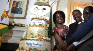 Президент Зимбабве потратил миллион долларов на свой день рождения 