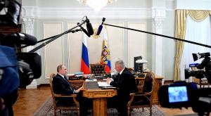 Путин обещал скорректировать планы Правительства  по передаче функций Роструда регионам
