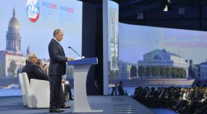 Путин: Россия не ведет себя агрессивно и не претендует на "эфемерный статус сверхдержавы"