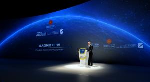 Путин заявил о готовности РФ присоединиться к заморозке добычи нефти