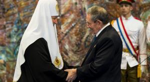 Рауль Кастро поощрил патриарха Кирилла орденом Кубы