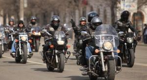 Российские байкеры организовали в СПб лучший в мире мотопарад HARLEY