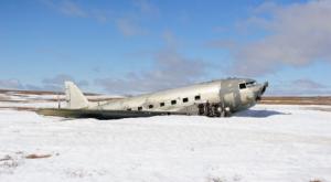Русское географическое общество вывезло легендарный самолет "Дуглас" из Арктики