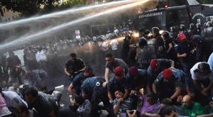 "Садись, два" - участникам армянского "Майдана" грозят сроки за хулиганство