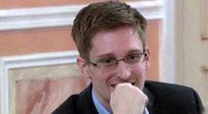 Сноуден пока не собирается уезжать из России