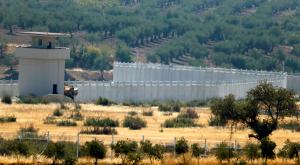 Свыше 20 человек погибли при взрыве на сирийско-турецкой границе